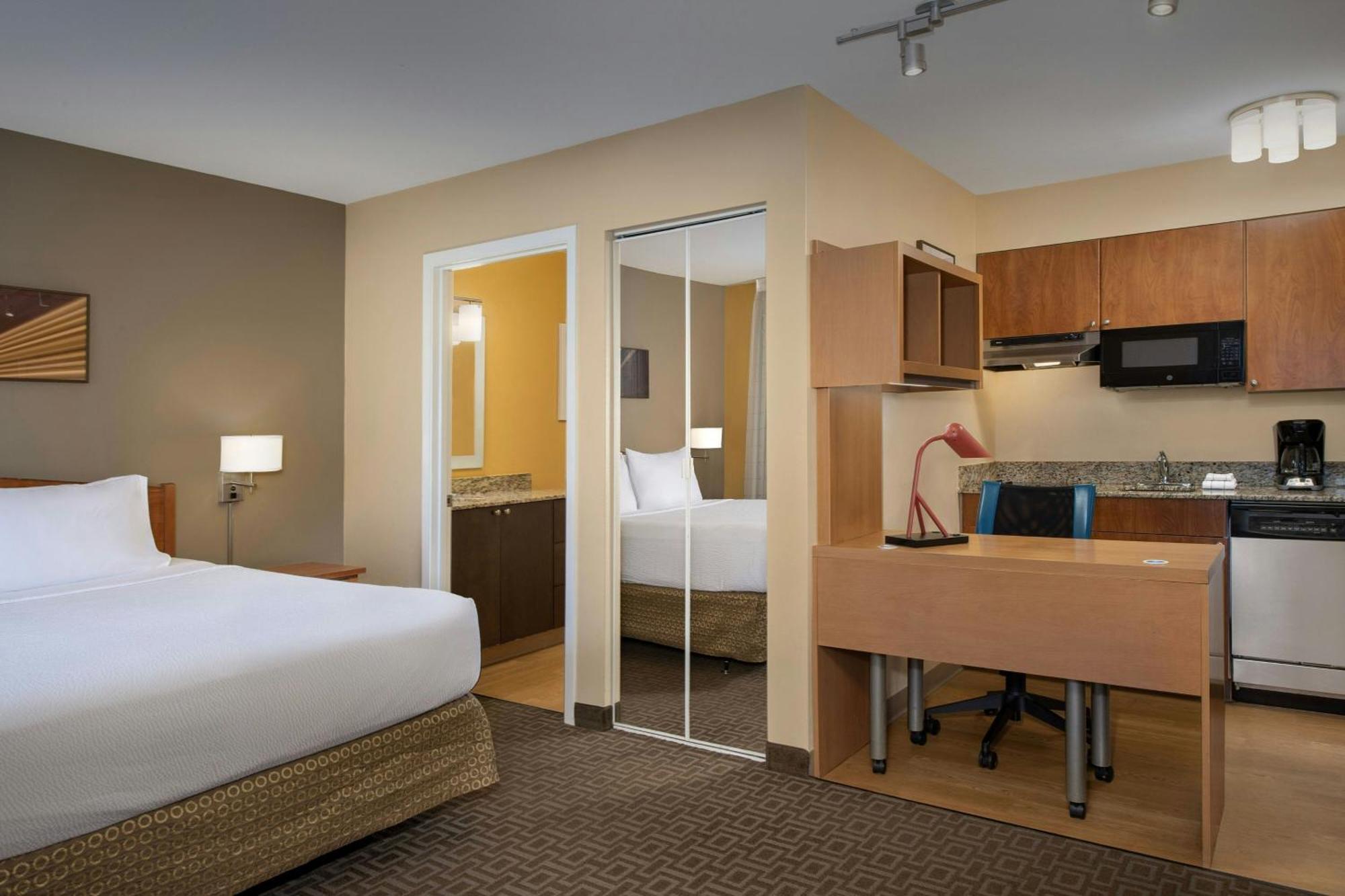 ทาวน์เพลส สวีท พอร์ตแลนด์ ฮิลส์โบโร Hotel ภายนอก รูปภาพ