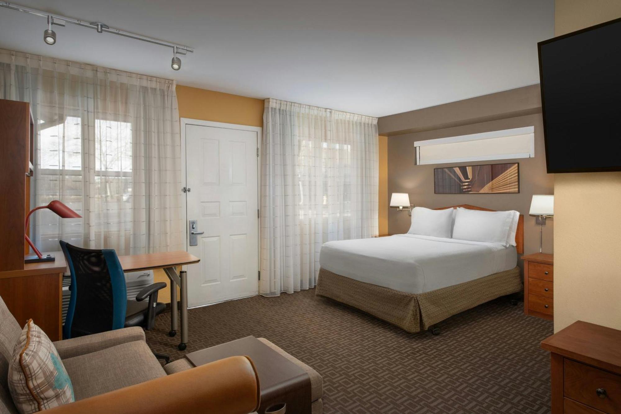 ทาวน์เพลส สวีท พอร์ตแลนด์ ฮิลส์โบโร Hotel ภายนอก รูปภาพ